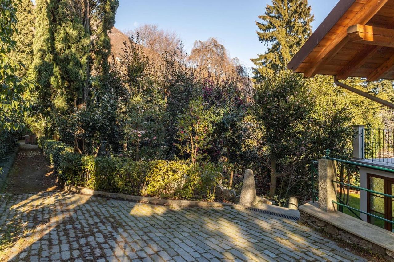 La Camelia D'Oro Lägenhet Oggebio Exteriör bild
